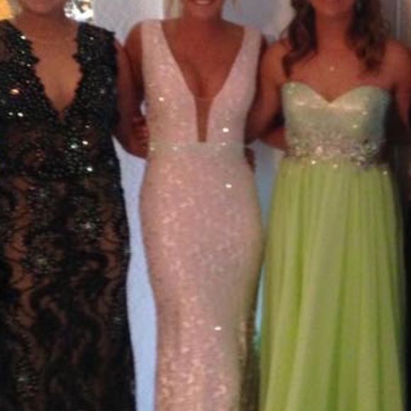 Formal Trunk Show Gown - Picture 6 of 9